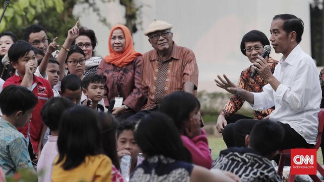 9 Tahun Jokowi: Kemunculan Mobil Listrik di area dalam Indonesia